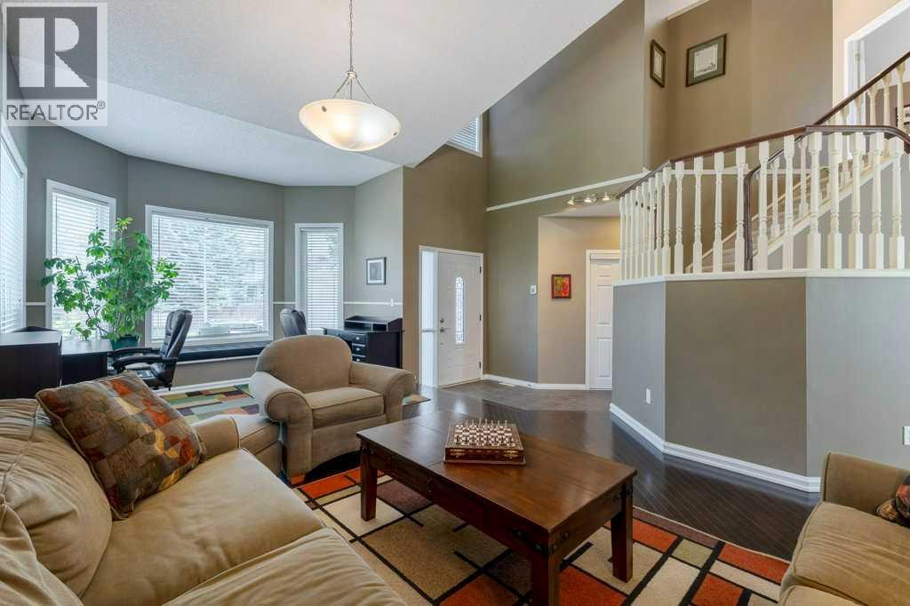 119 Valley Ridge Green Nw, Calgary, Alberta  T3B 5L5 - Photo 8 - A2228920
