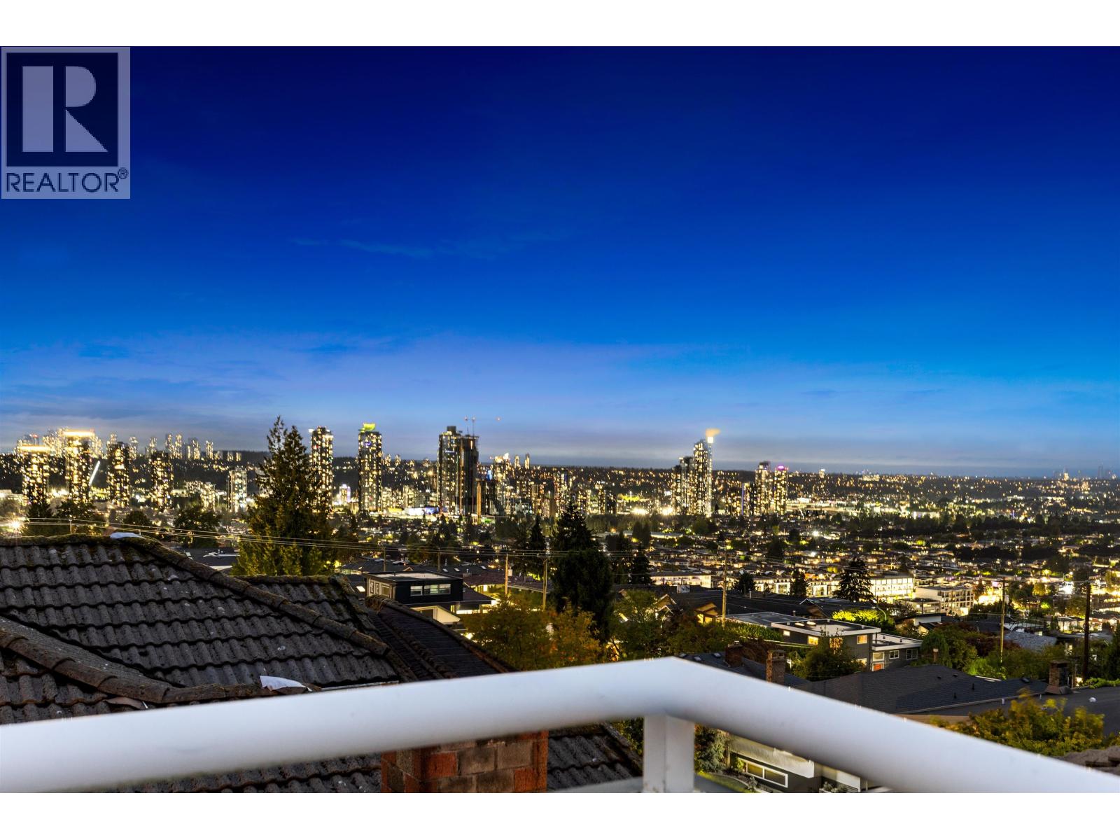 38 N Glynde Avenue, Burnaby, British Columbia  V5B 1G7 - Photo 4 - R3054918