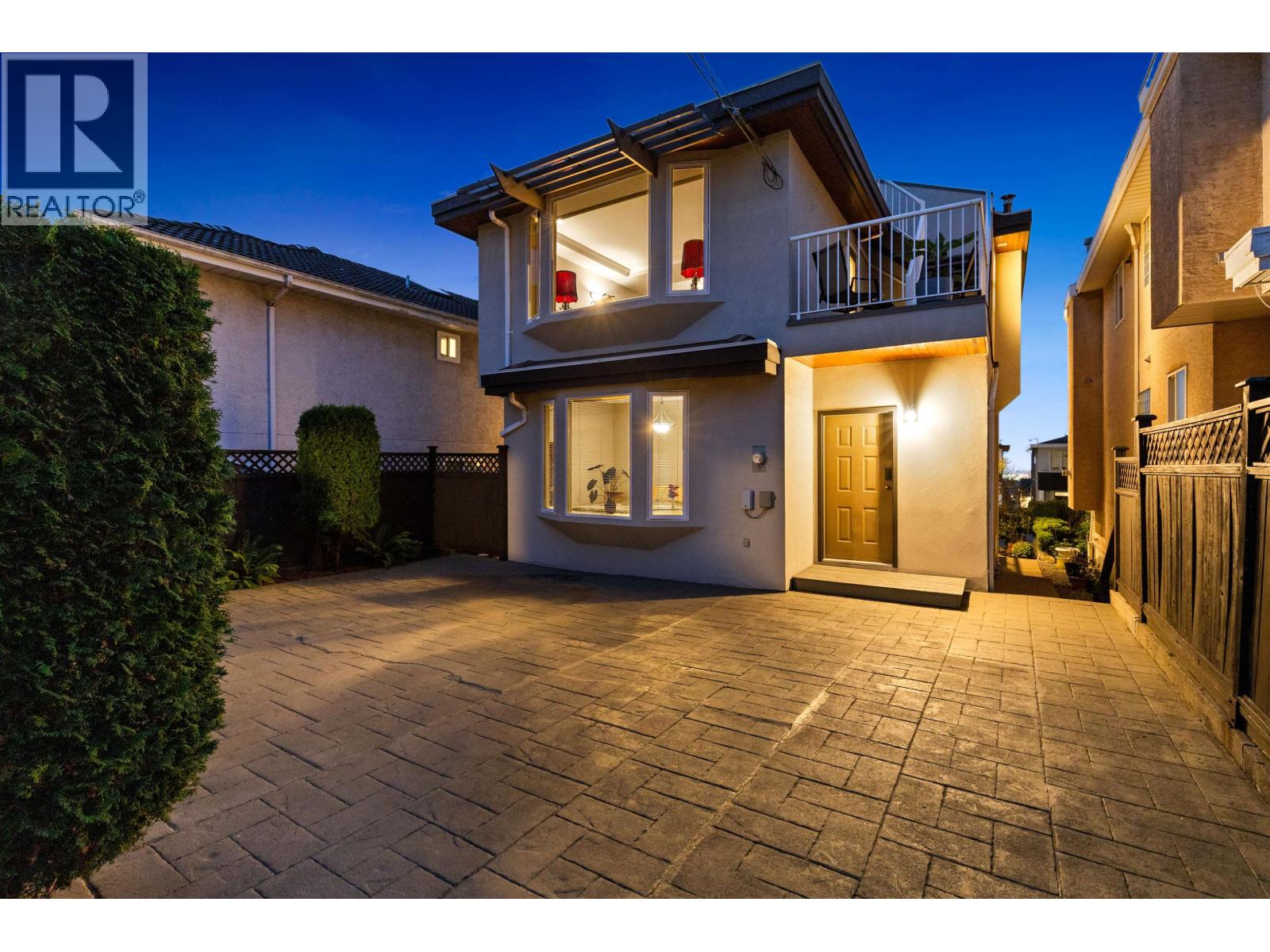 38 N Glynde Avenue, Burnaby, British Columbia  V5B 1G7 - Photo 8 - R3054918