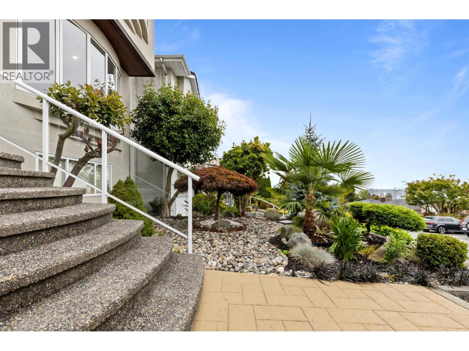 38 N Glynde Avenue, Burnaby, British Columbia  V5B 1G7 - Photo 14 - R3054918