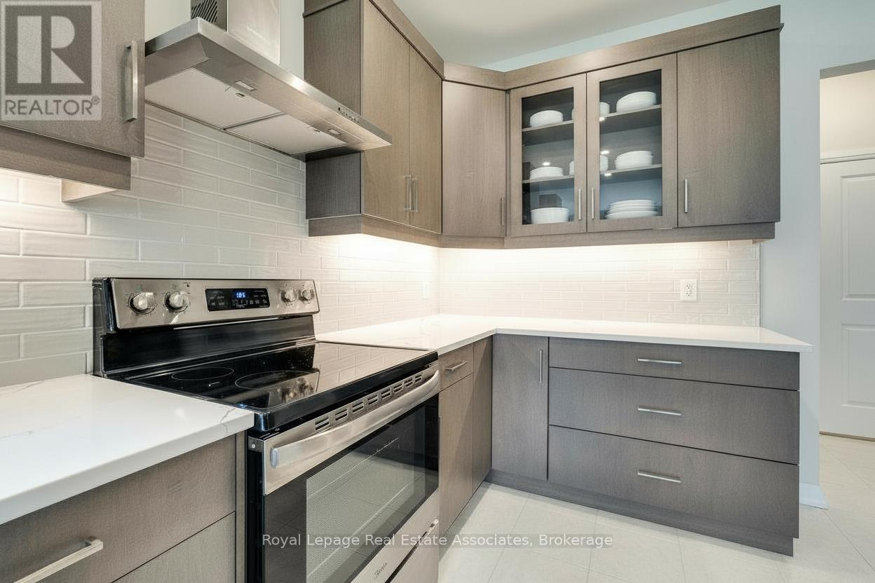 87 Acacia Road, Pelham (Fonthill), Ontario  L0S 1E1 - Photo 10 - X12442662