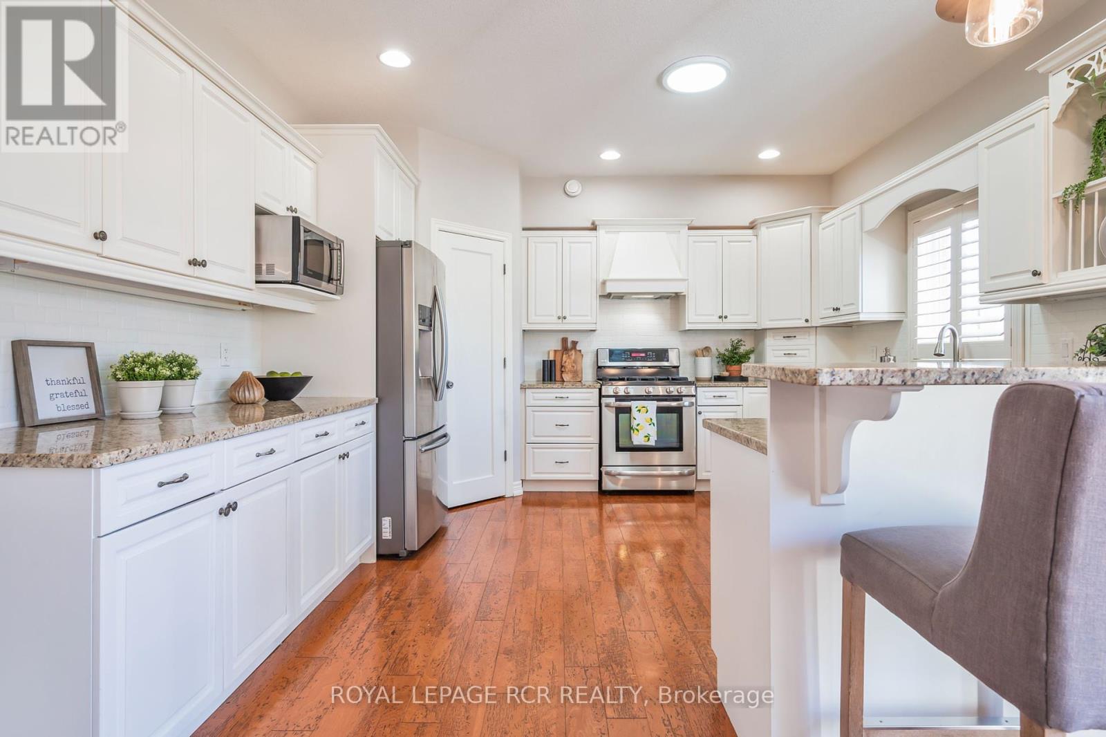 8 Madill Drive, Mono, Ontario  L9W 6G3 - Photo 16 - X12442699