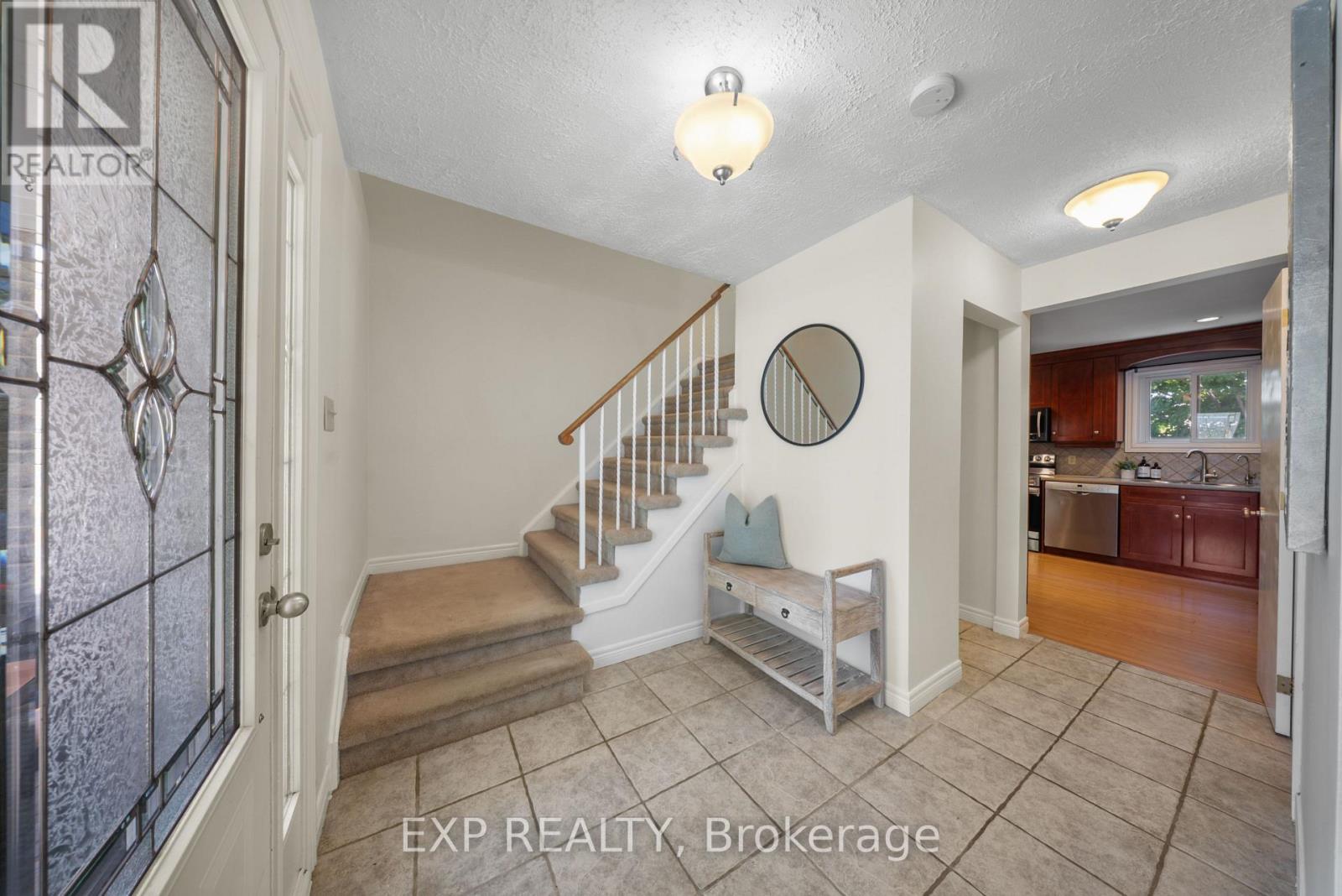 54 Pathfinder Crescent, Kitchener, Ontario  N2P 1S6 - Photo 10 - X12442710