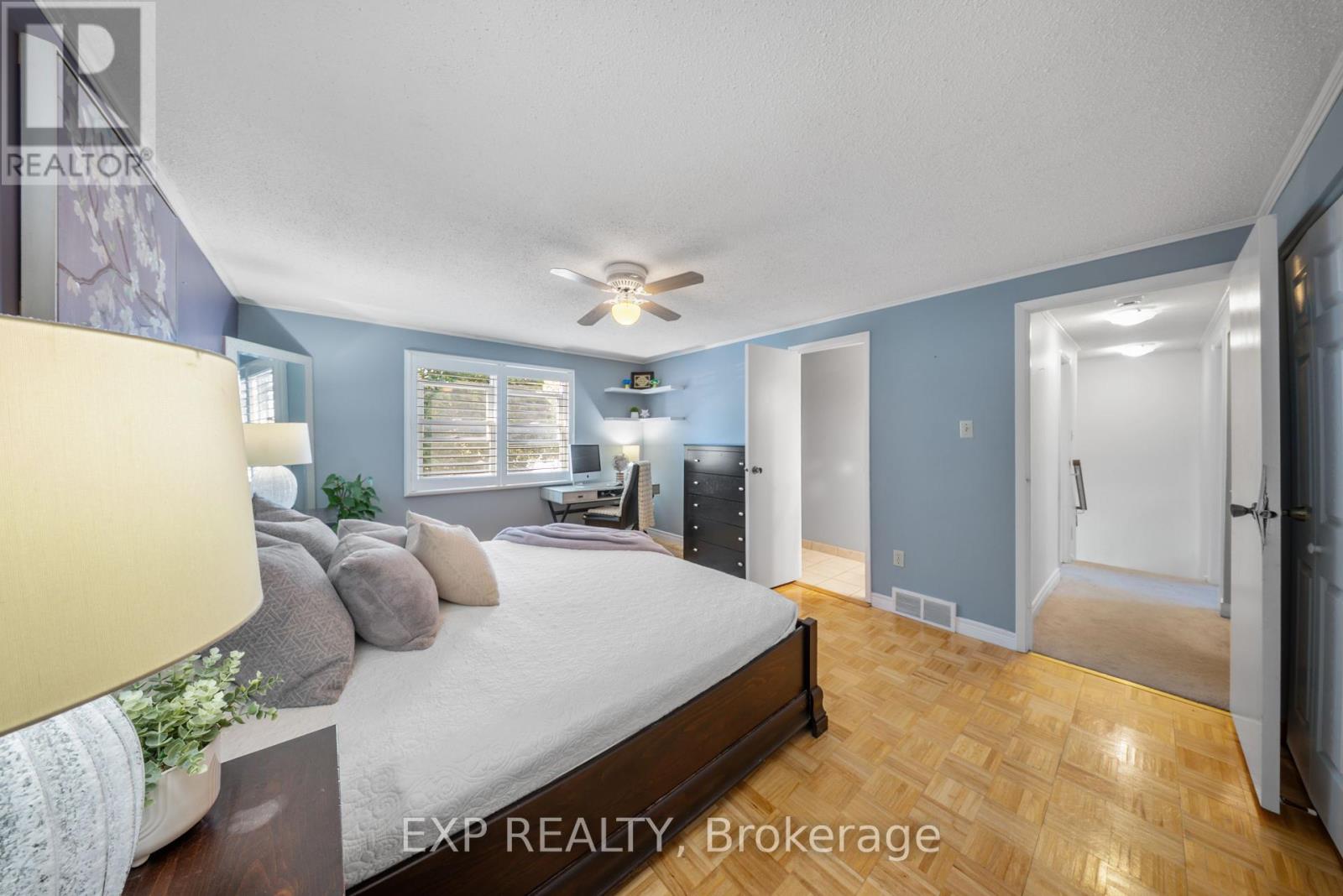 54 Pathfinder Crescent, Kitchener, Ontario  N2P 1S6 - Photo 36 - X12442710