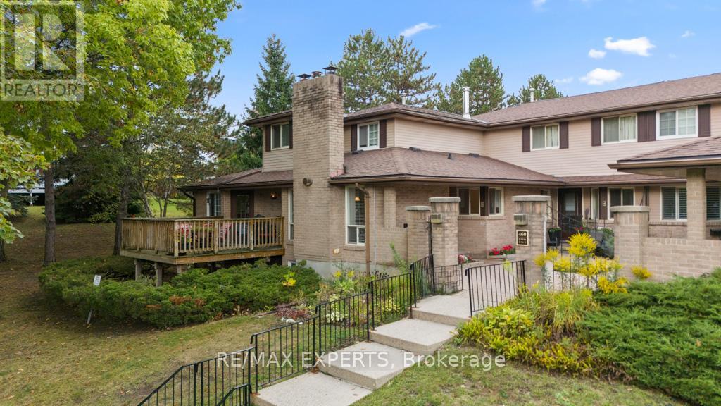 5 - 460 Beechwood Place, Waterloo, Ontario  N2T 1Z1 - Photo 1 - X12442722