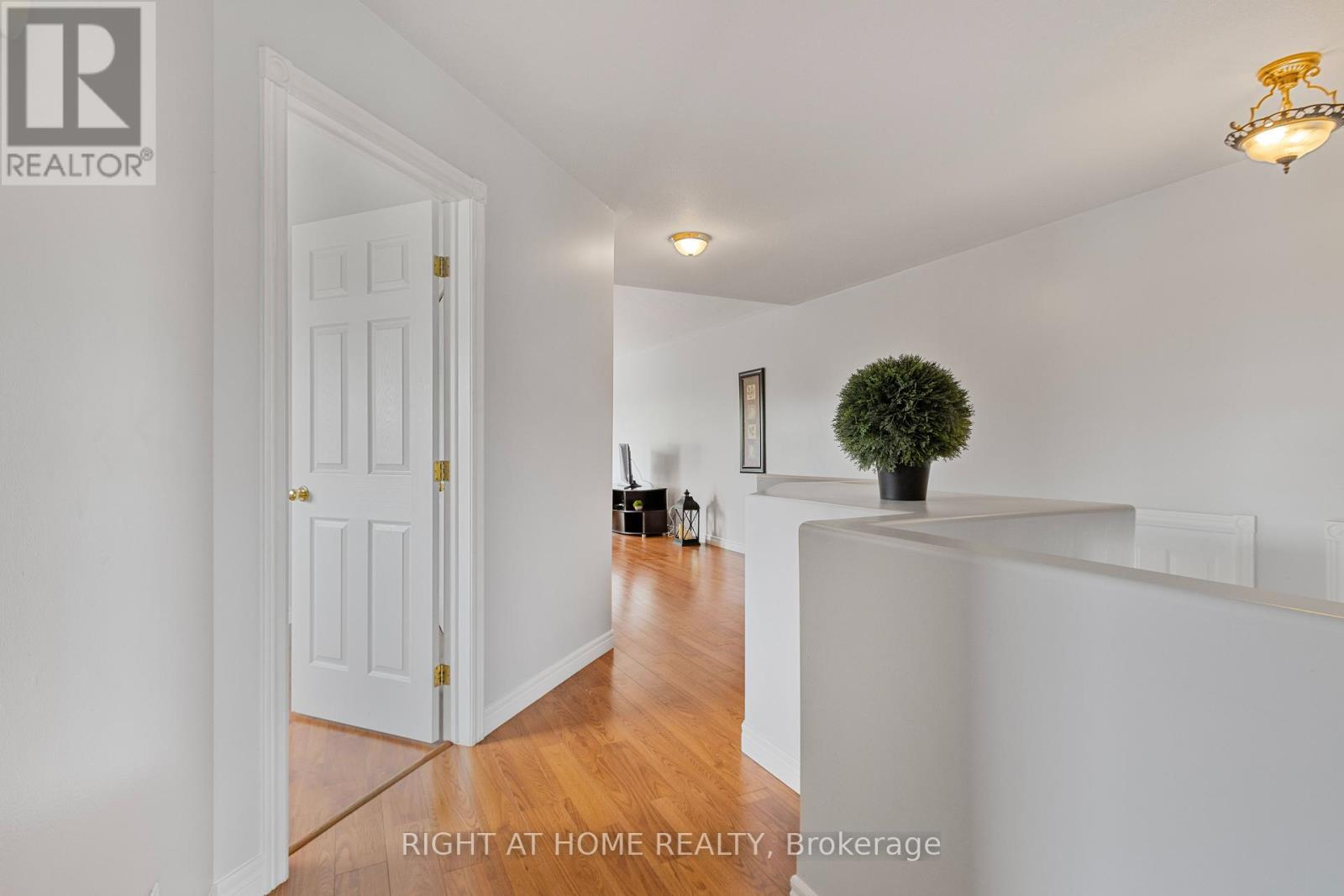 9 Discovery Court, Chatham-Kent (Ne), Ontario  N7L 0A3 - Photo 15 - X12442728