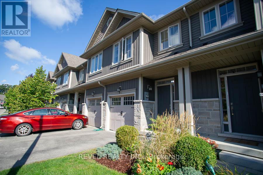 59 - 80 Willow Street, Brant (Paris), Ontario  N3L 2K6 - Photo 2 - X12442744