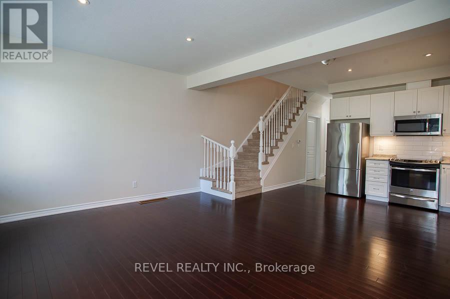 59 - 80 Willow Street, Brant (Paris), Ontario  N3L 2K6 - Photo 8 - X12442744