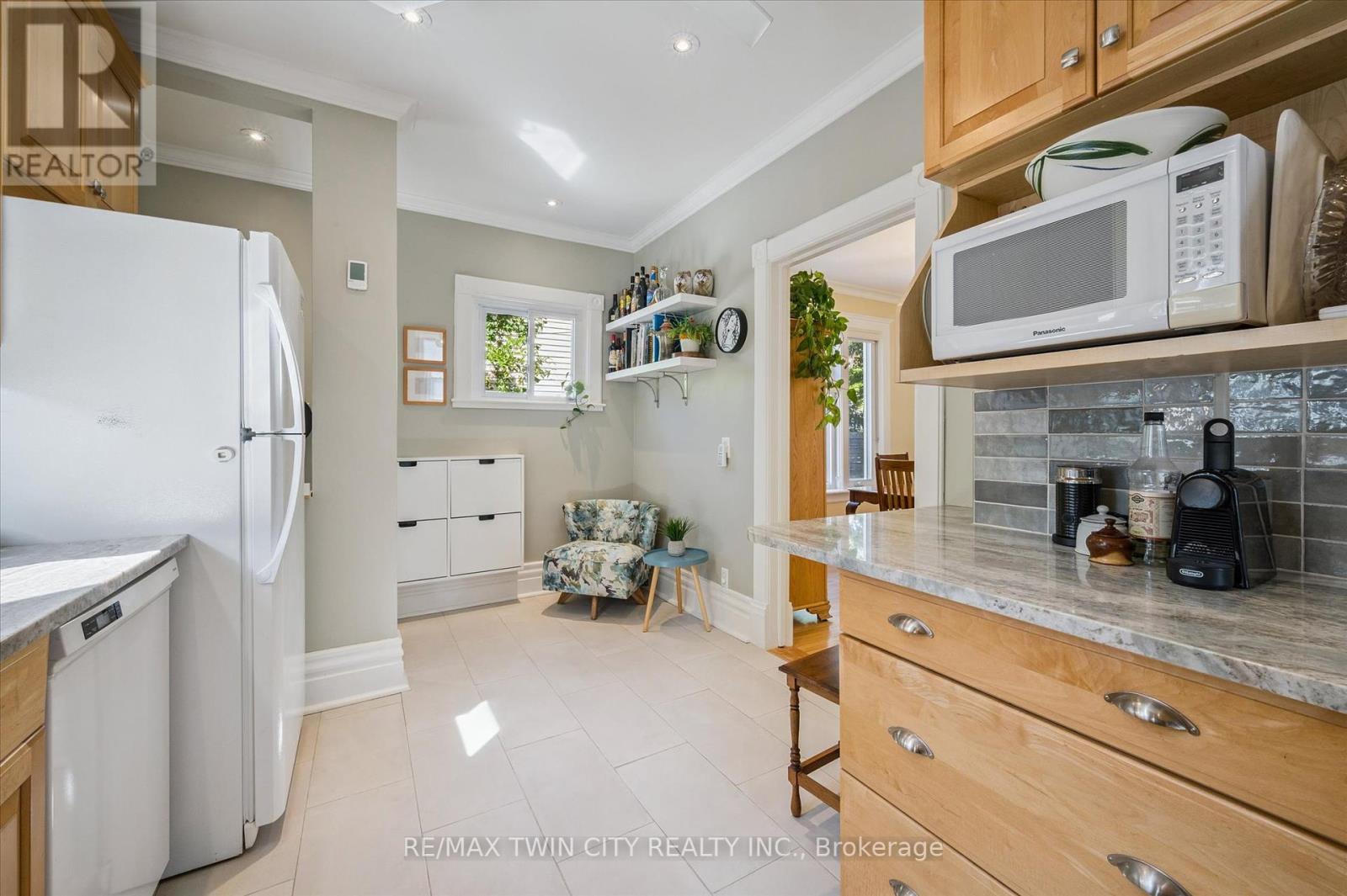 45 Samuel Street, Kitchener, Ontario  N2H 1P2 - Photo 15 - X12442751