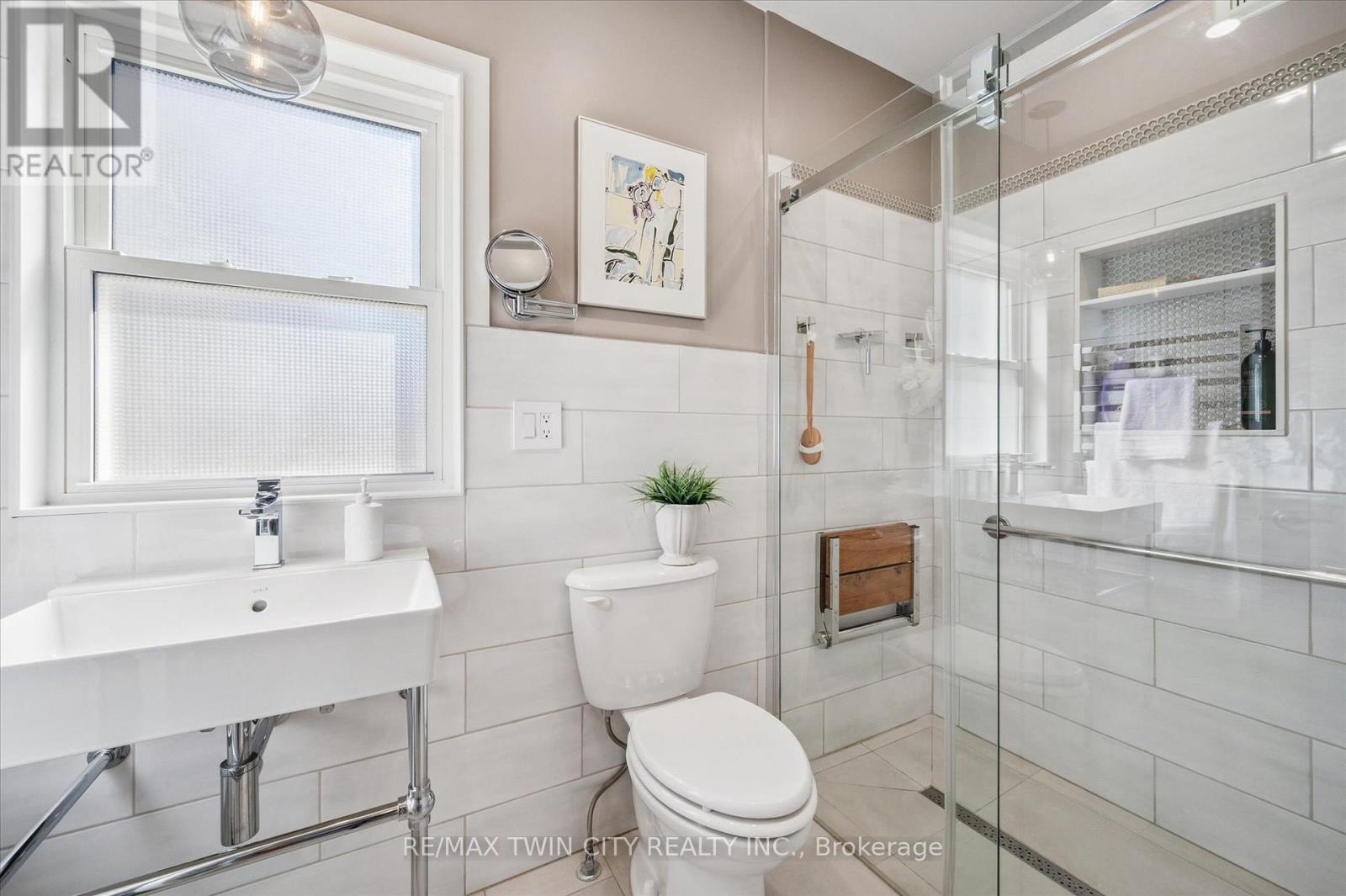 45 Samuel Street, Kitchener, Ontario  N2H 1P2 - Photo 16 - X12442751