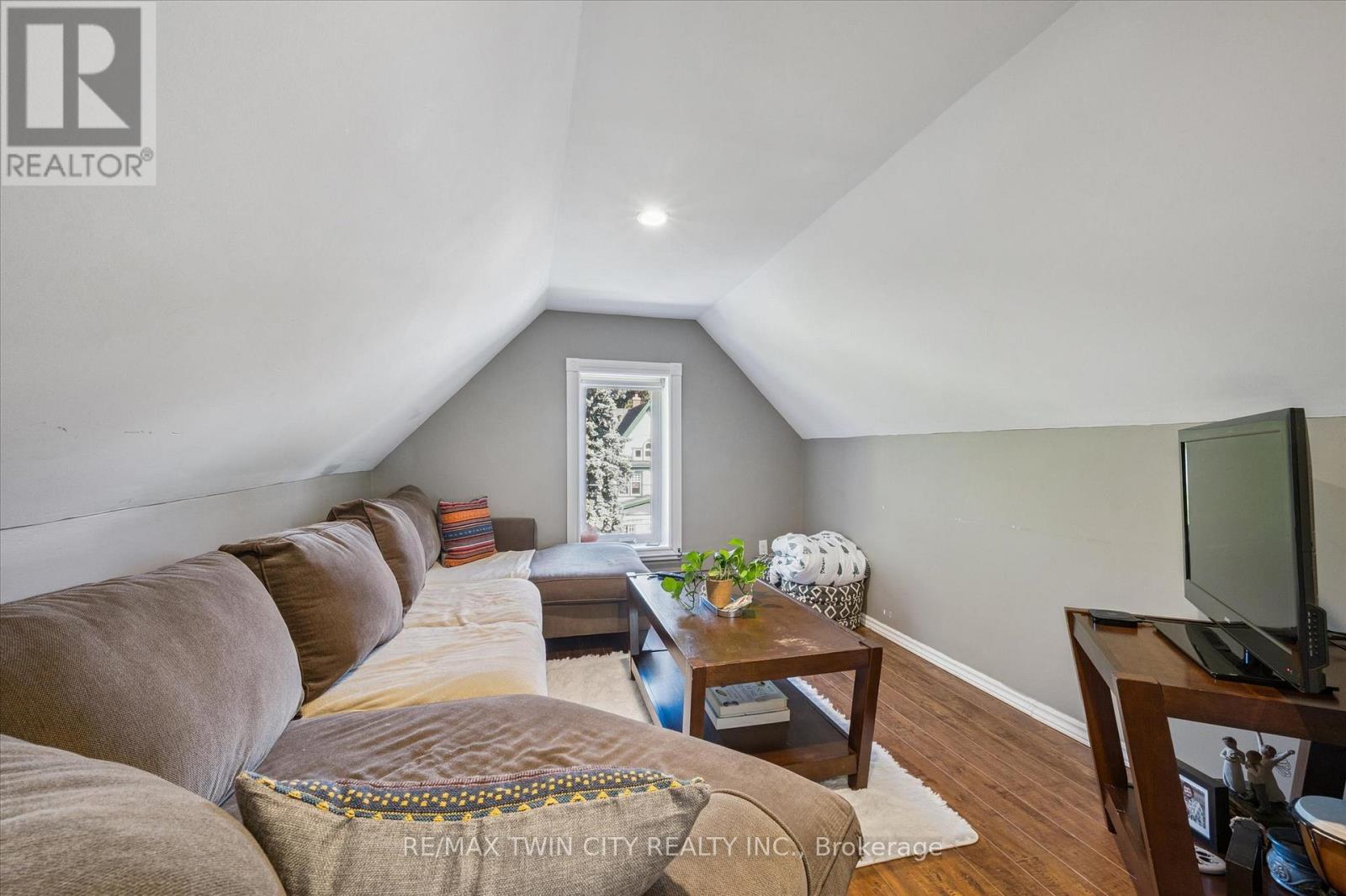 45 Samuel Street, Kitchener, Ontario  N2H 1P2 - Photo 29 - X12442751