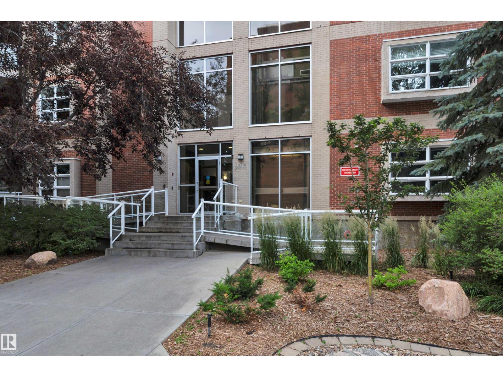 #201 9910 111 St Nw, Edmonton, Alberta  T5K 1K2 - Photo 1 - E4460636