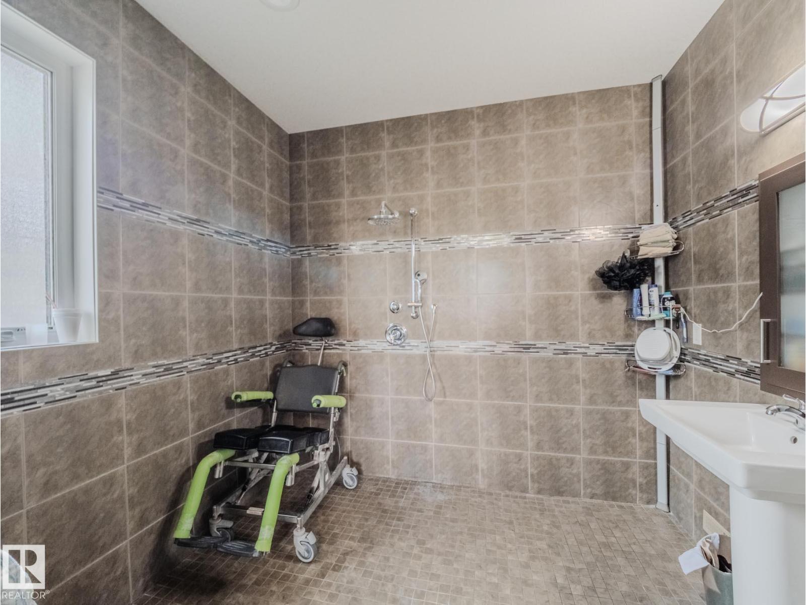 172 Mcdowell Wd, Leduc, Alberta  T9E 0M3 - Photo 32 - E4460637
