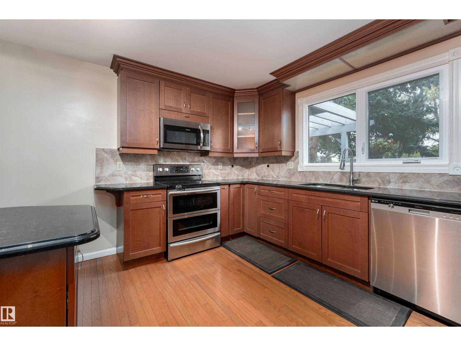 5310 39b Av Nw, Edmonton, Alberta  T6L 1P1 - Photo 10 - E4460640