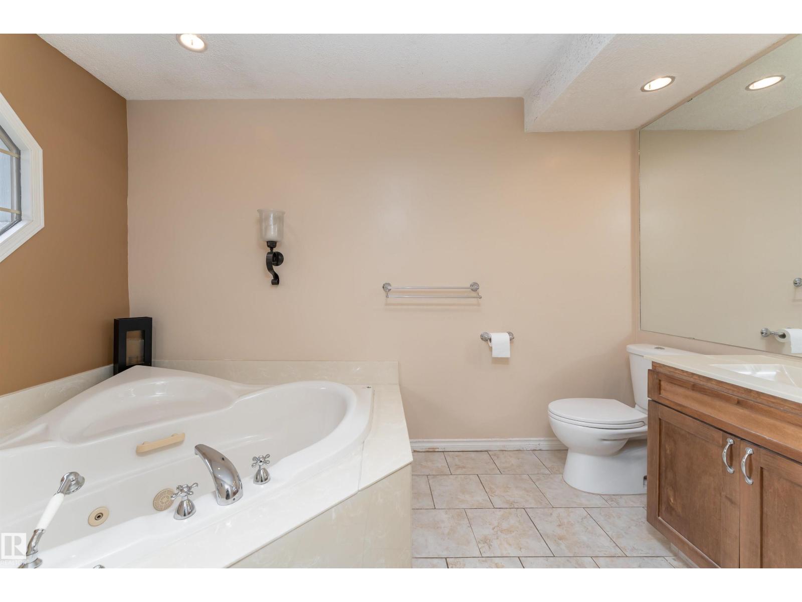 5310 39b Av Nw, Edmonton, Alberta  T6L 1P1 - Photo 31 - E4460640