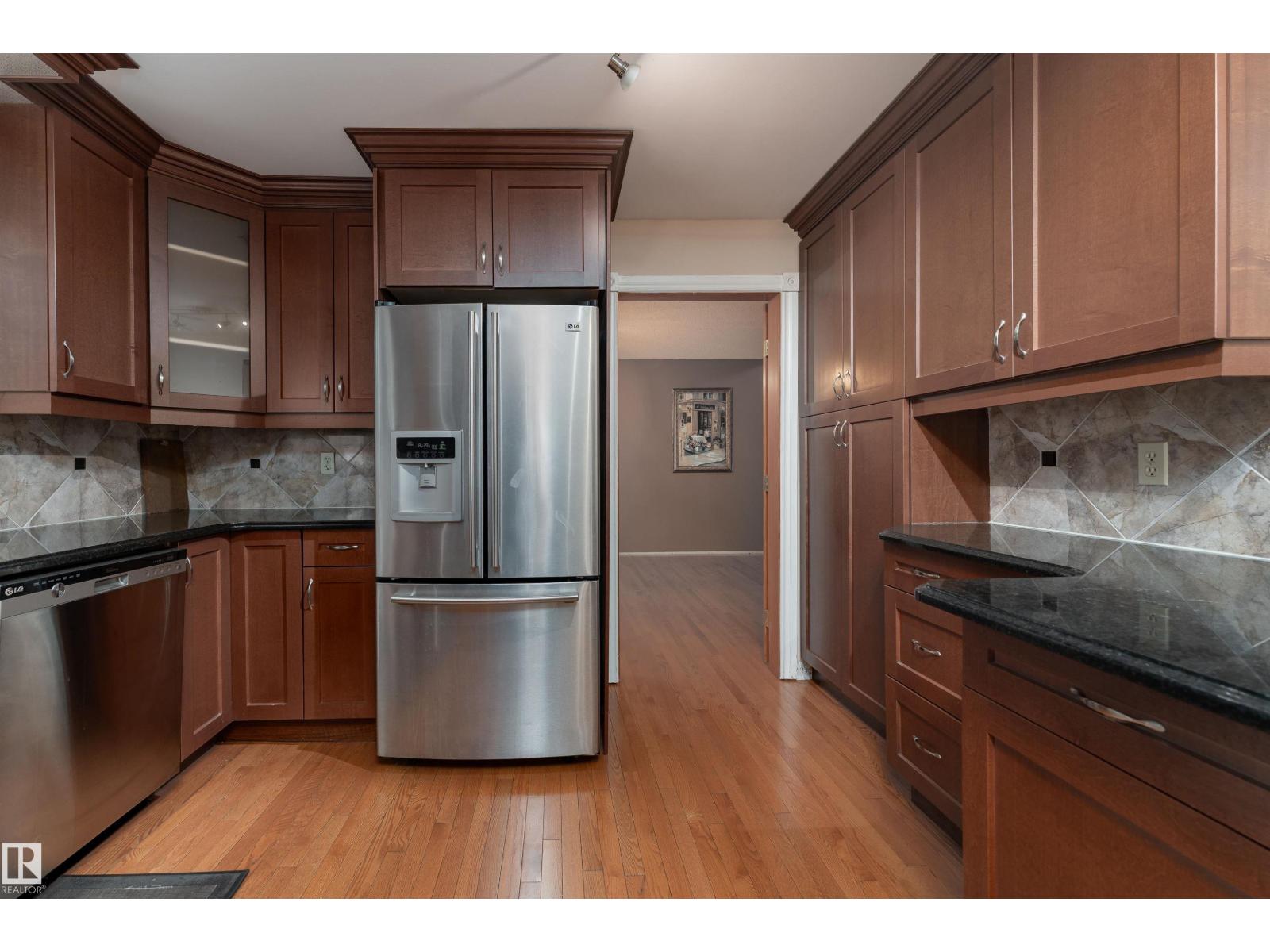 5310 39b Av Nw, Edmonton, Alberta  T6L 1P1 - Photo 9 - E4460640