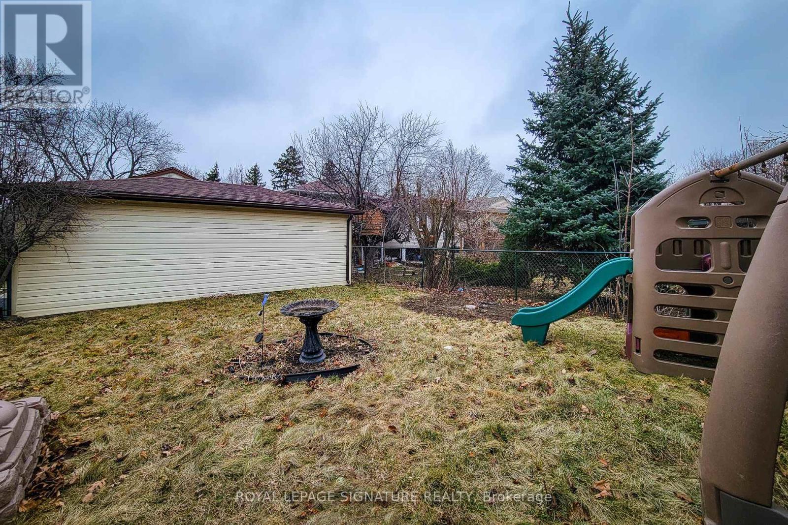 265 West 19th Street, Hamilton, Ontario  L9C 4J3 - Photo 26 - X12420122