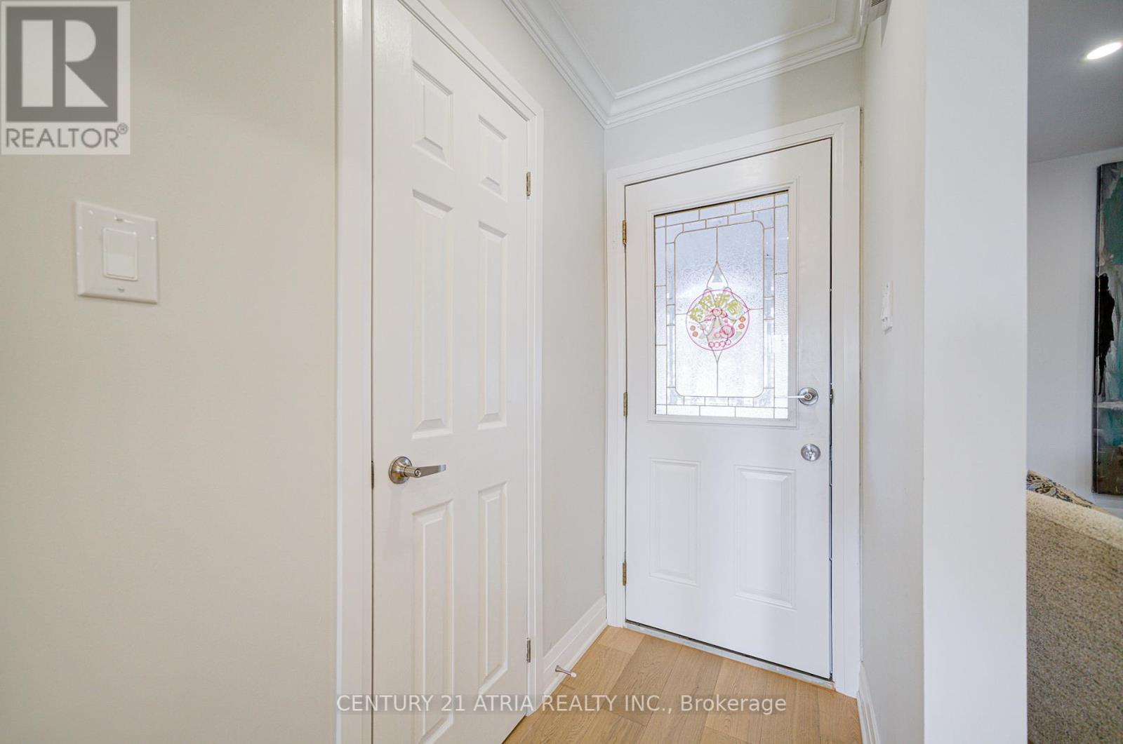 111 Bedale Crescent, Markham (Milliken Mills West), Ontario  L3R 3N9 - Photo 3 - N12440915