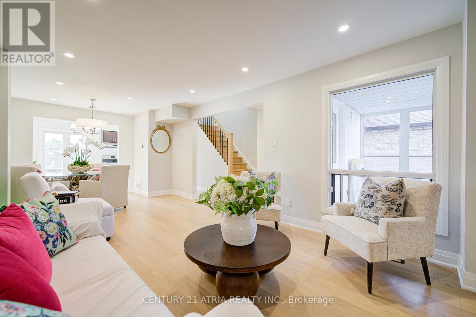 111 Bedale Crescent, Markham (Milliken Mills West), Ontario  L3R 3N9 - Photo 10 - N12440915