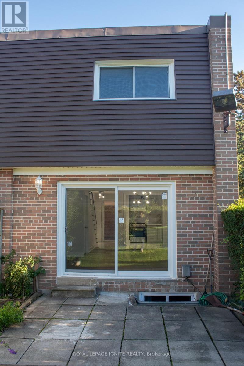 32 - 23 Tealham Drive, Toronto (West Humber-Clairville), Ontario  M9V 3T5 - Photo 24 - W12442641