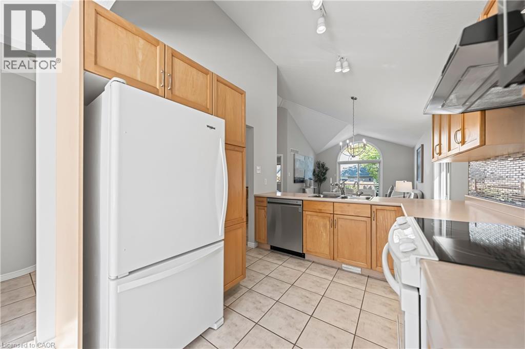 432 Sandbanks Crescent, Waterloo, Ontario  N2V 2J1 - Photo 17 - 40776044