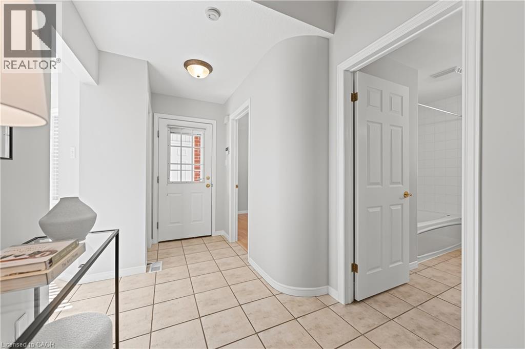 432 Sandbanks Crescent, Waterloo, Ontario  N2V 2J1 - Photo 5 - 40776044