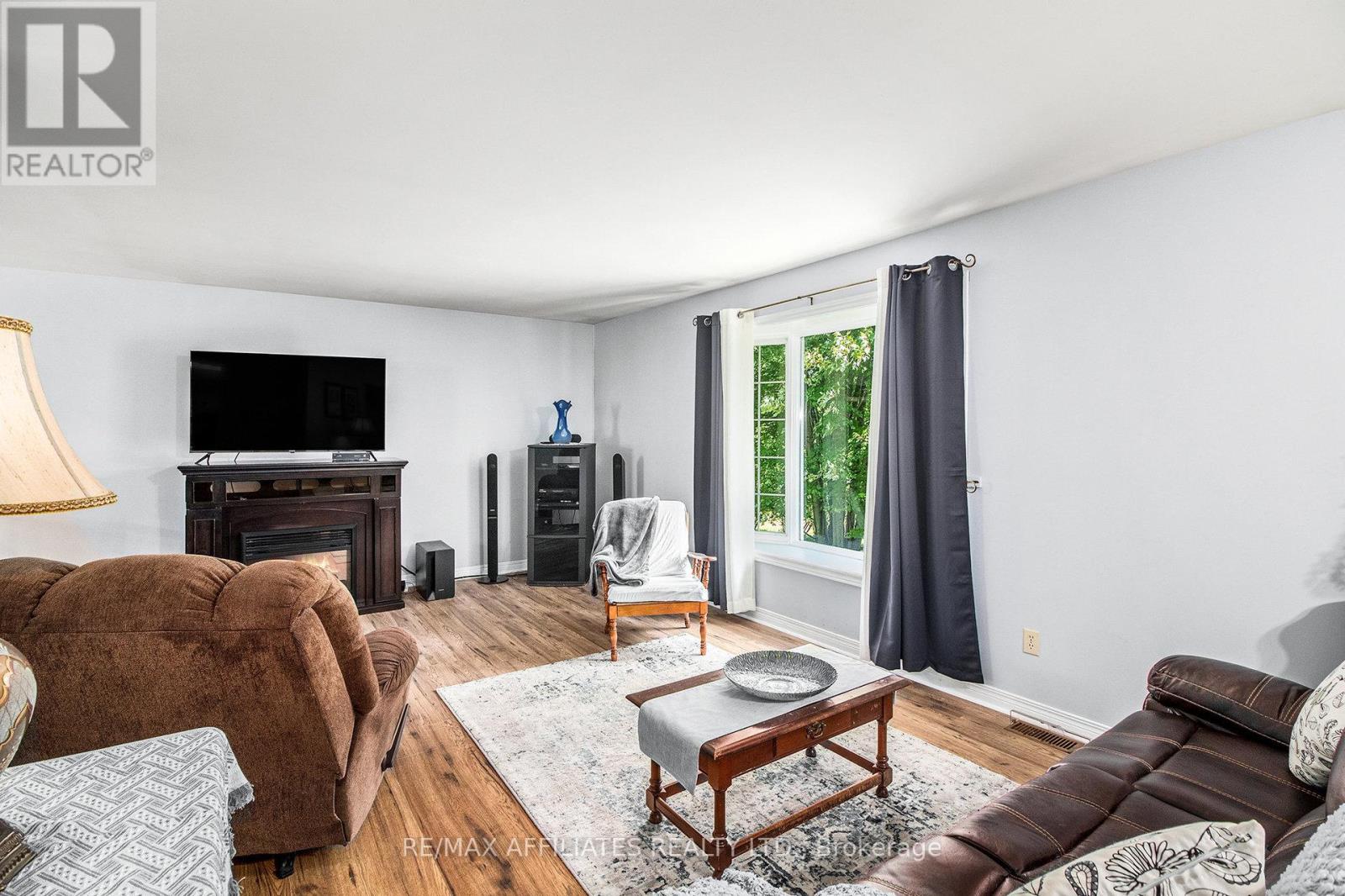 9674 Hall Road, Augusta, Ontario  K0G 1R0 - Photo 2 - X12242030