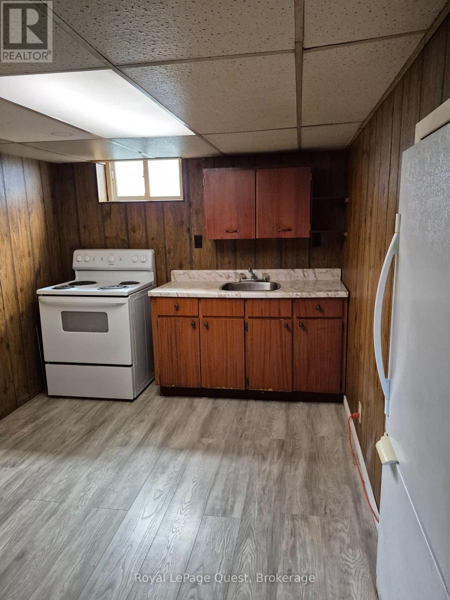 129 Simcoe Street, Orillia, Ontario  L3V 1G8 - Photo 28 - S12442964