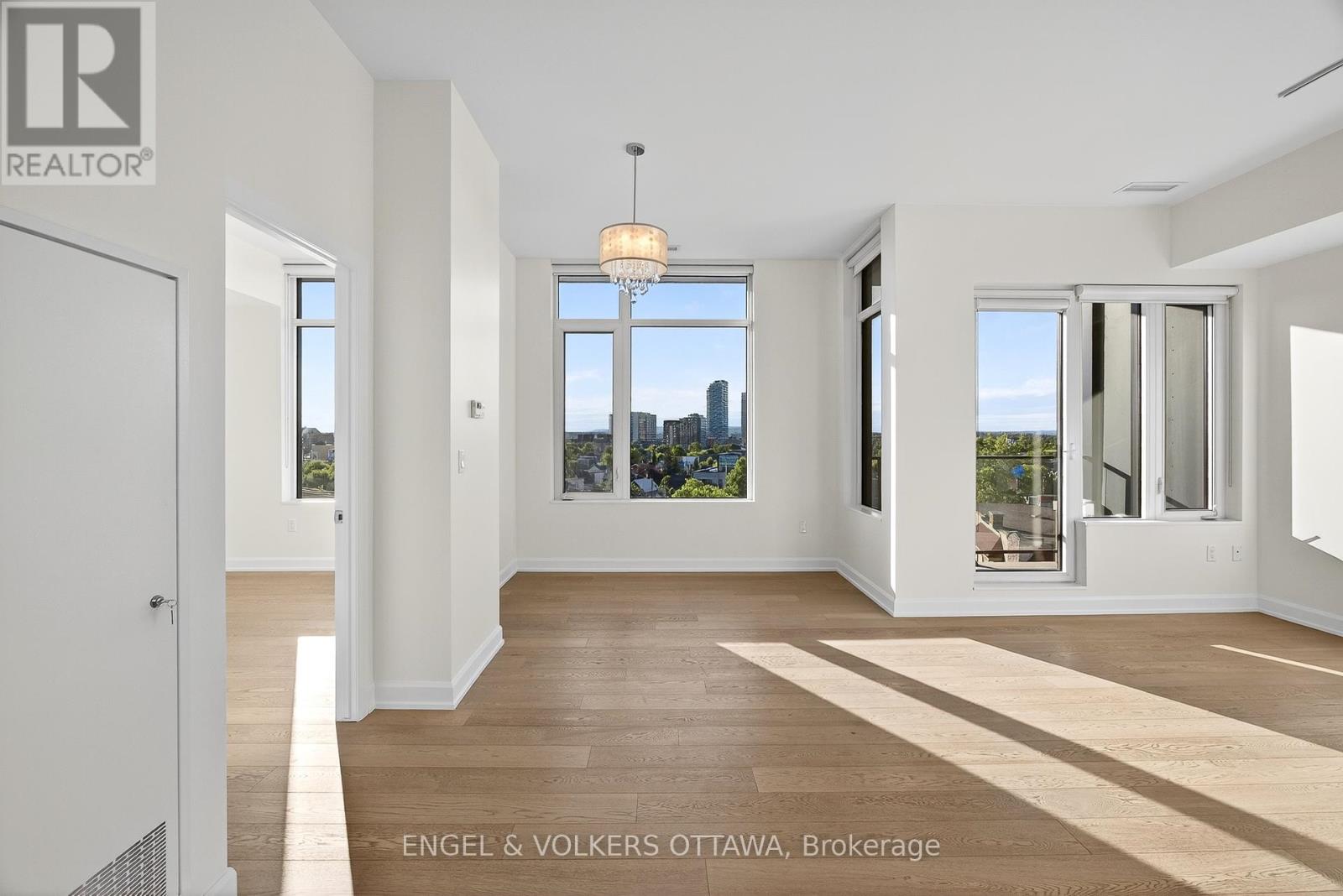 608 - 10 Rosemount Avenue, Ottawa, Ontario  K1Y 4G9 - Photo 10 - X12300834