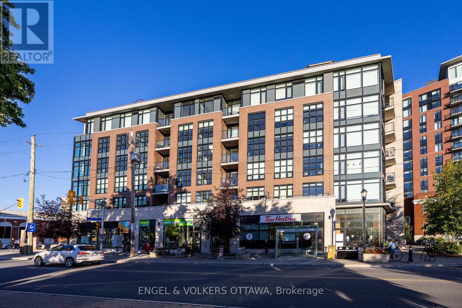 608 - 10 ROSEMOUNT AVENUE, Ottawa, Ontario