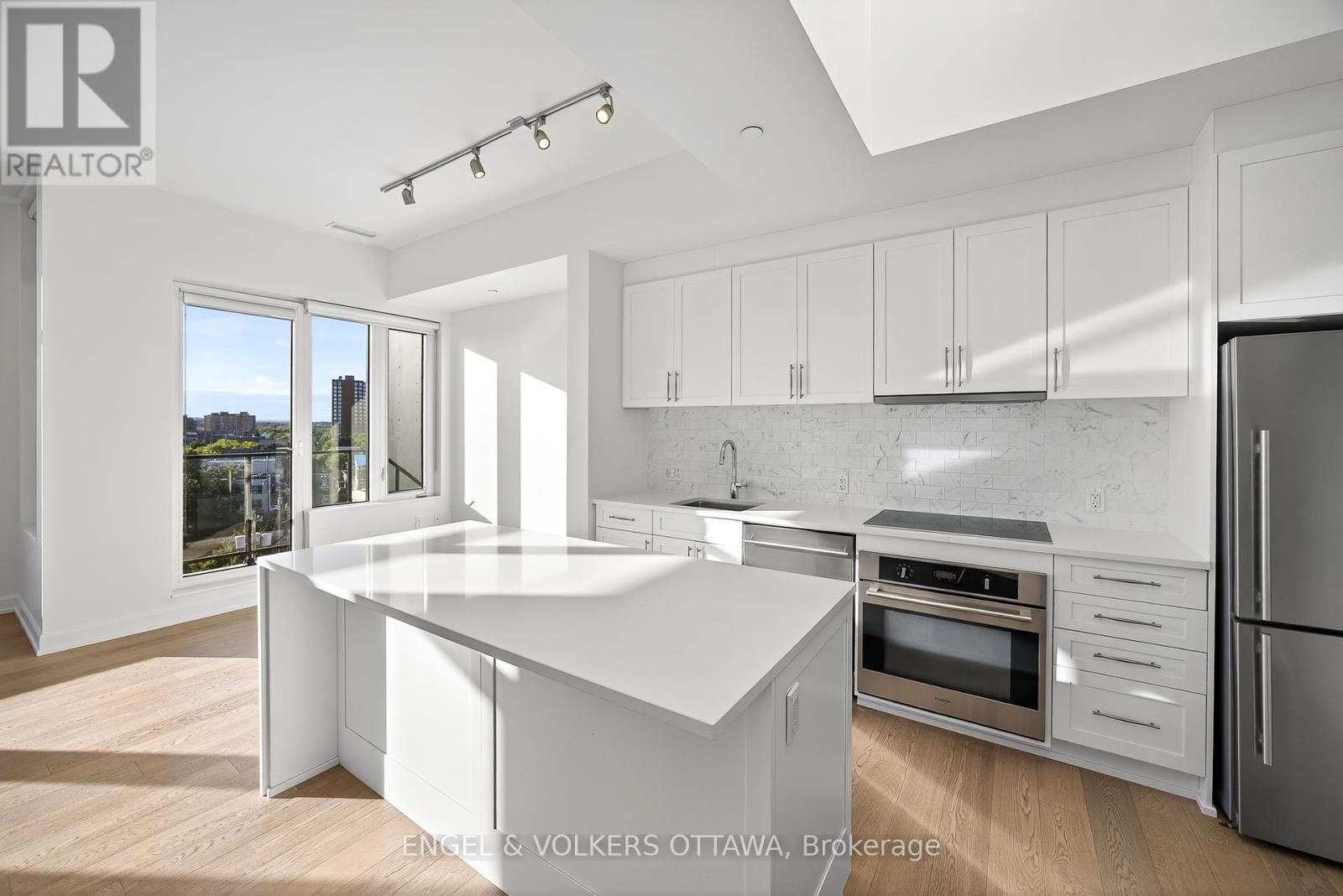 608 - 10 Rosemount Avenue, Ottawa, Ontario  K1Y 4G9 - Photo 16 - X12300834