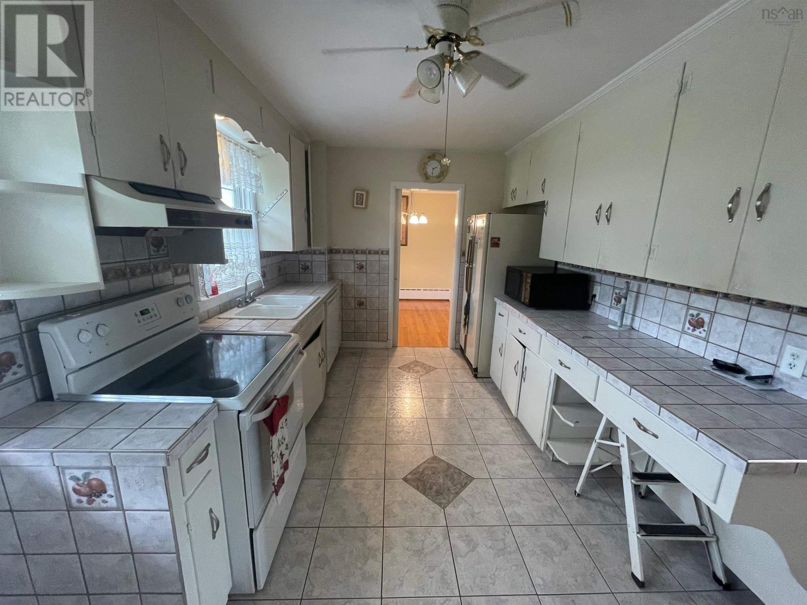 247 Westmount Road, Westmount, Nova Scotia  B1R 1A3 - Photo 14 - 202517140