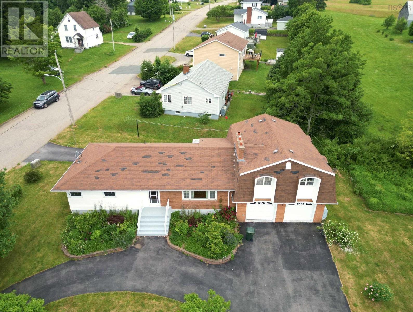 247 Westmount Road, Westmount, Nova Scotia  B1R 1A3 - Photo 6 - 202517140