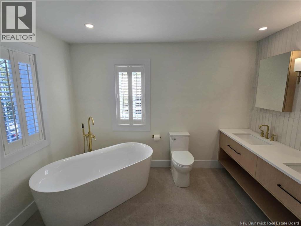 2156 Queen Elizabeth Drive, Bathurst, New Brunswick  E2A 4Y4 - Photo 43 - NB127879