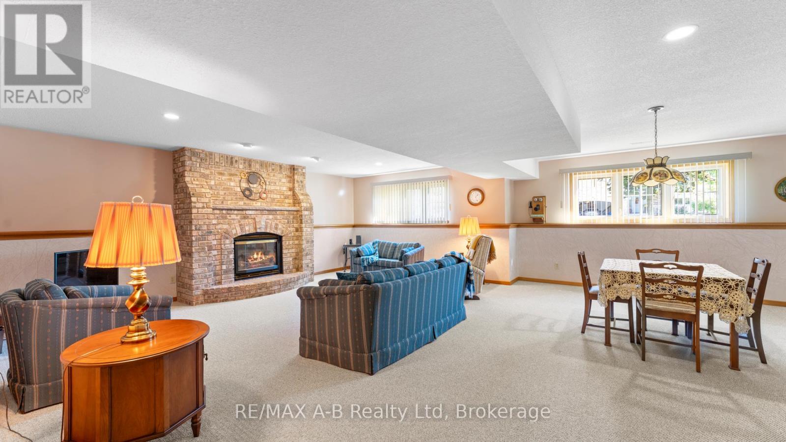 198 Wimpole Street, West Perth, Ontario  N0K 1N0 - Photo 27 - X12442922