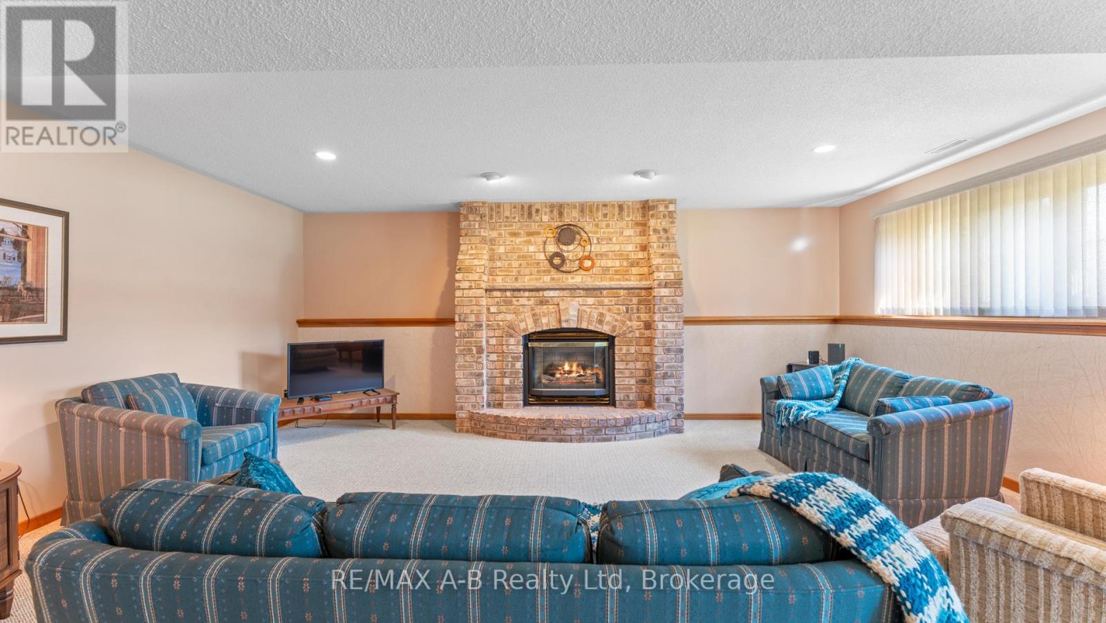 198 Wimpole Street, West Perth, Ontario  N0K 1N0 - Photo 28 - X12442922