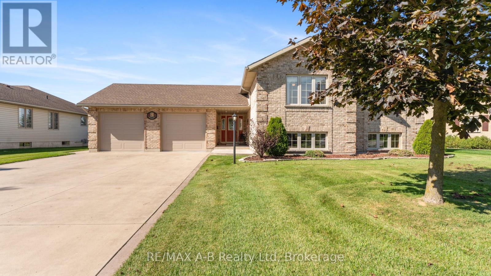 198 Wimpole Street, West Perth, Ontario  N0K 1N0 - Photo 3 - X12442922