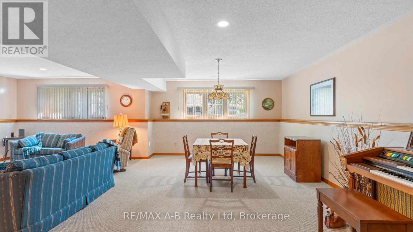 198 Wimpole Street, West Perth, Ontario  N0K 1N0 - Photo 30 - X12442922