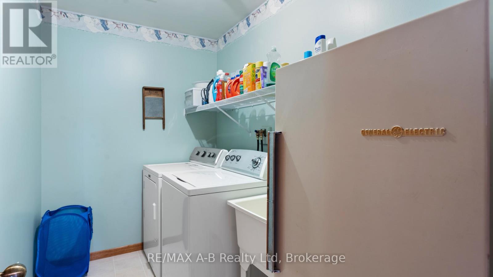 198 Wimpole Street, West Perth, Ontario  N0K 1N0 - Photo 34 - X12442922