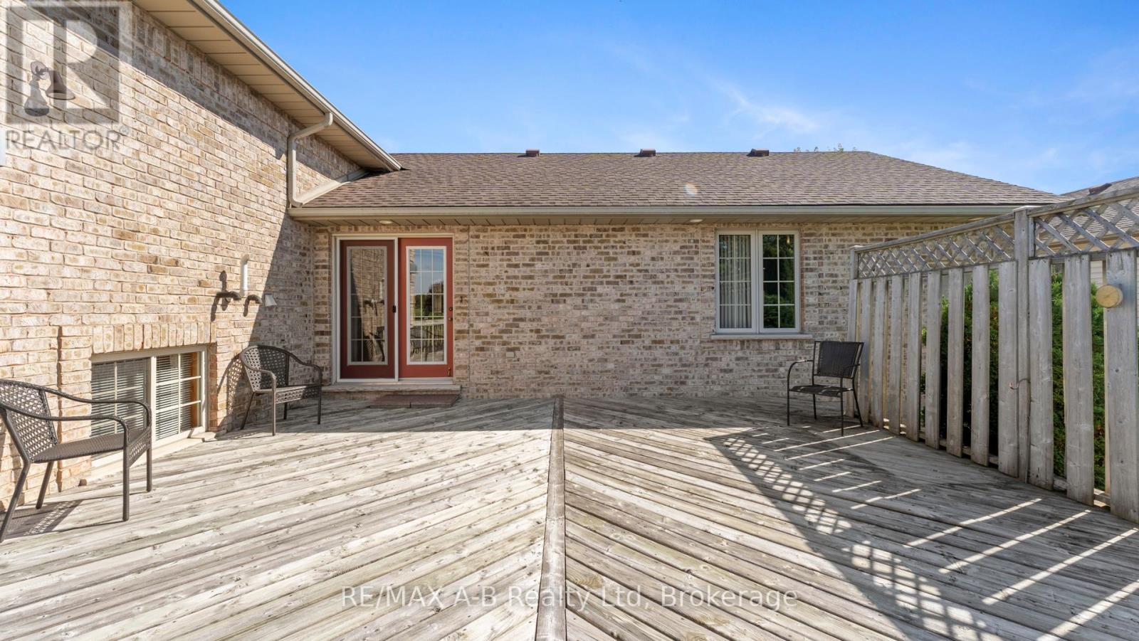 198 Wimpole Street, West Perth, Ontario  N0K 1N0 - Photo 35 - X12442922