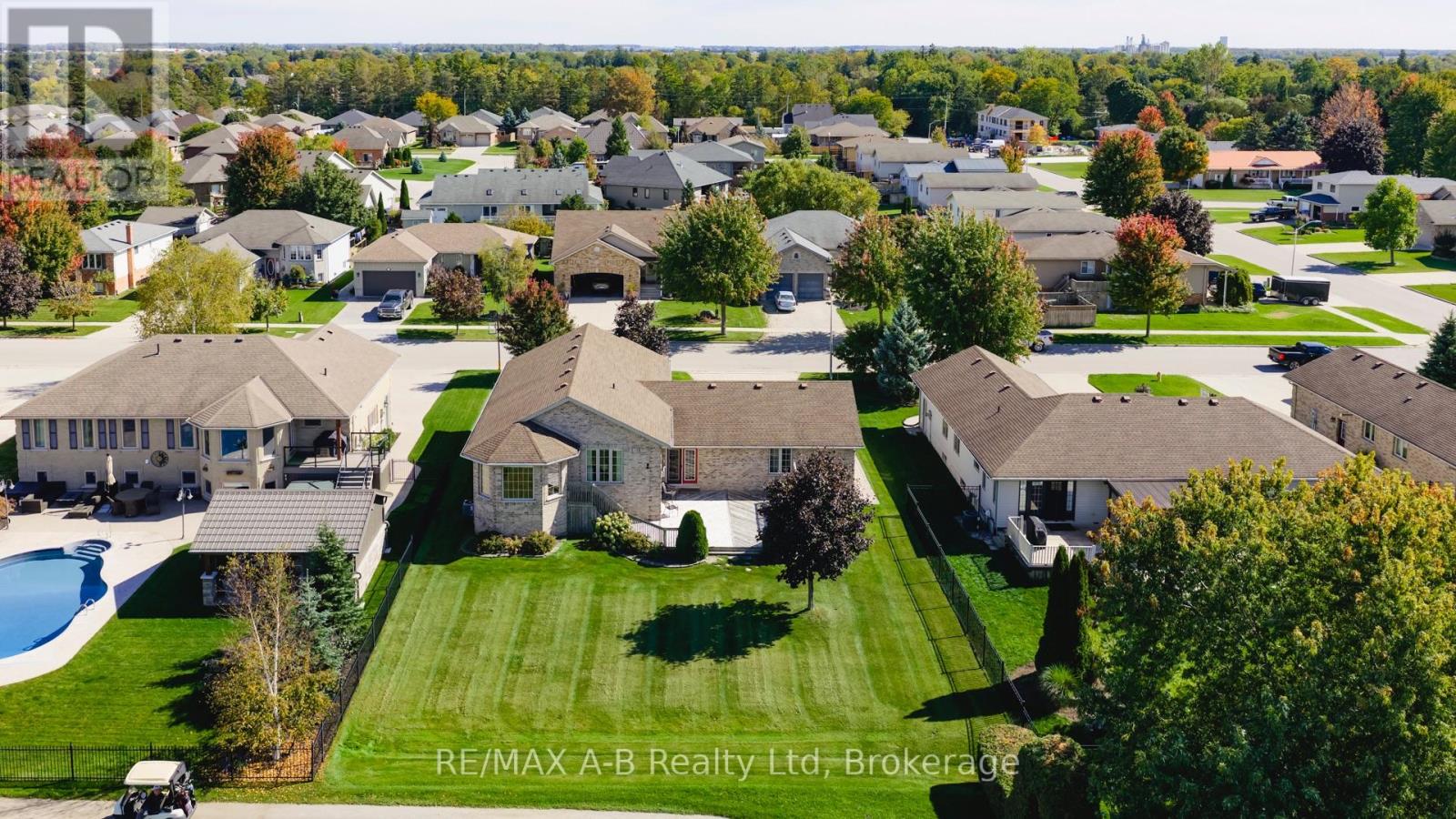 198 Wimpole Street, West Perth, Ontario  N0K 1N0 - Photo 39 - X12442922
