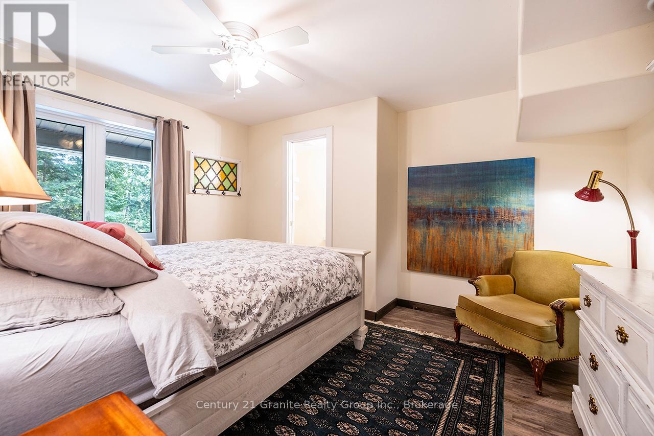85 Nevison Drive, Kawartha Lakes, Ontario  K0M 2L0 - Photo 22 - X12442998