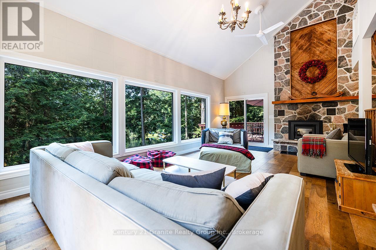 85 Nevison Drive, Kawartha Lakes, Ontario  K0M 2L0 - Photo 9 - X12442998