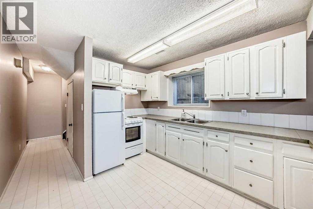 2037/2039 30 Street Sw, Calgary, Alberta  T3E 2L6 - Photo 39 - A2259785