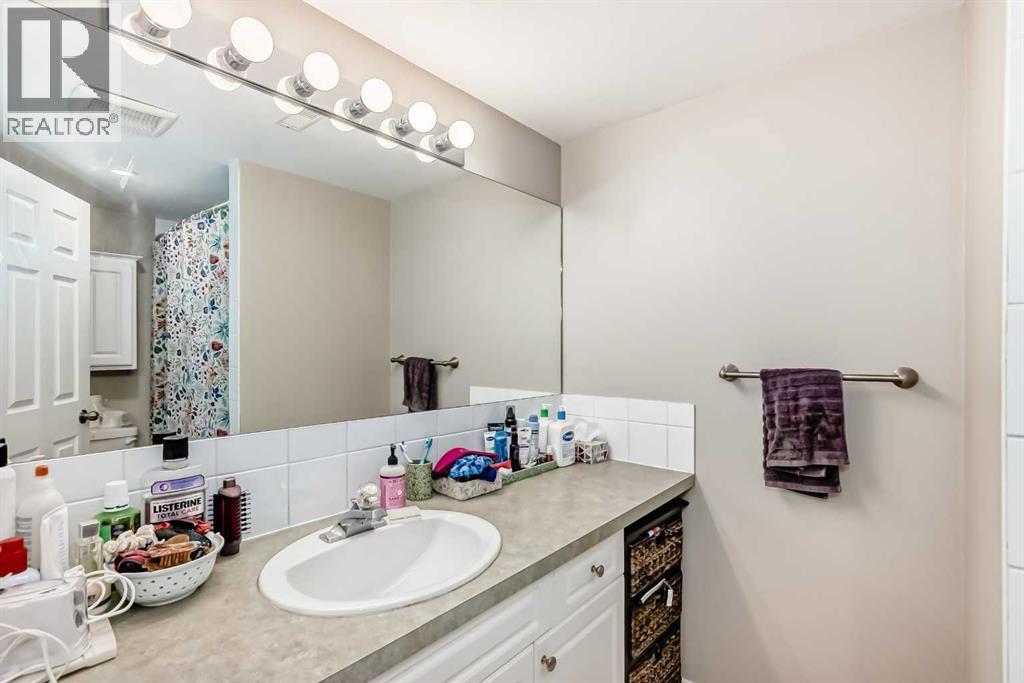 2037/2039 30 Street Sw, Calgary, Alberta  T3E 2L6 - Photo 19 - A2259785