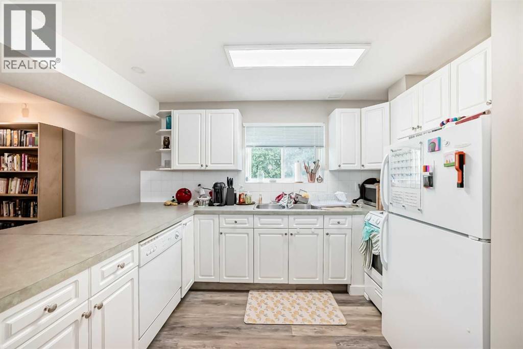2037/2039 30 Street Sw, Calgary, Alberta  T3E 2L6 - Photo 22 - A2259785