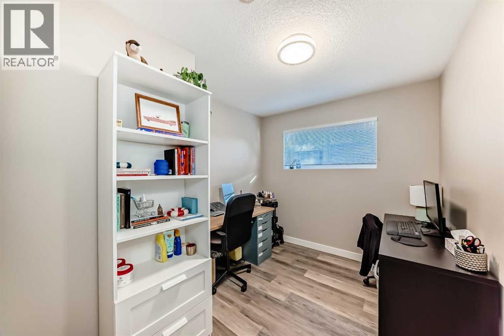 2037/2039 30 Street Sw, Calgary, Alberta  T3E 2L6 - Photo 18 - A2259785