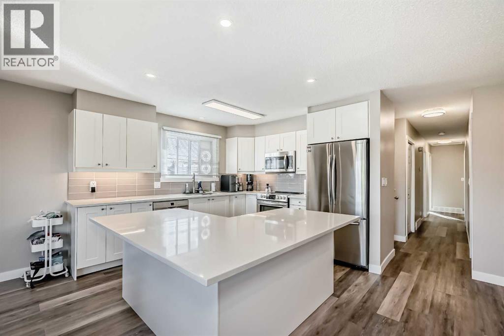 2037/2039 30 Street Sw, Calgary, Alberta  T3E 2L6 - Photo 7 - A2259785