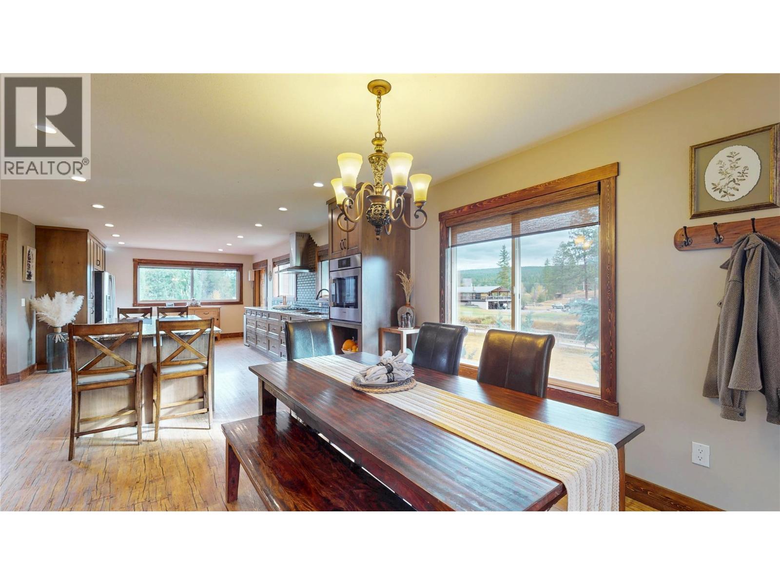 1359 38th Avenue S, Cranbrook, British Columbia  V1C 7A8 - Photo 5 - 10364585