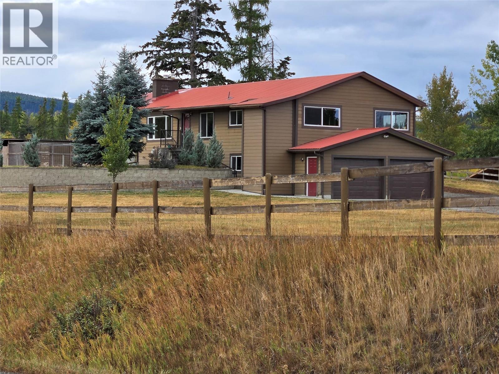 1359 38th Avenue S, Cranbrook, British Columbia  V1C 7A8 - Photo 1 - 10364585